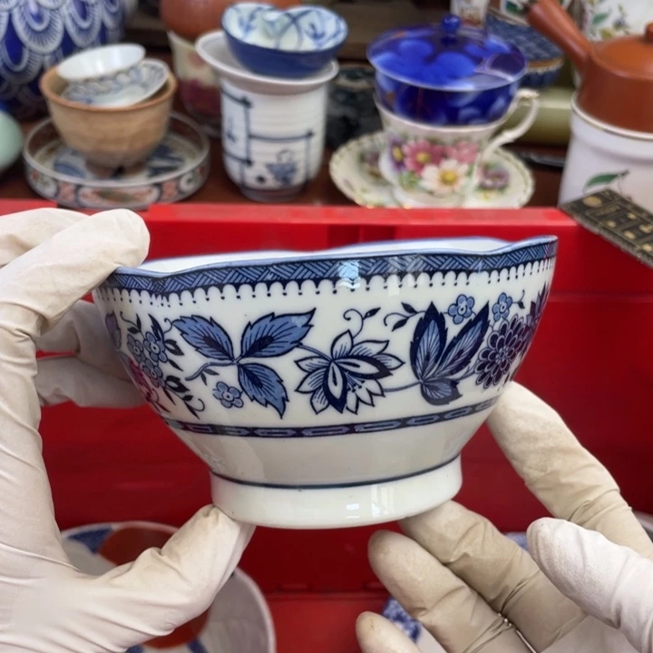 他家瓷器真美….开播了