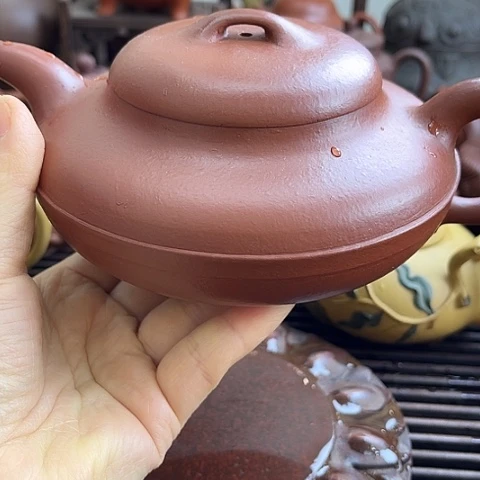 紫砂茶壶?****了宜兴紫砂