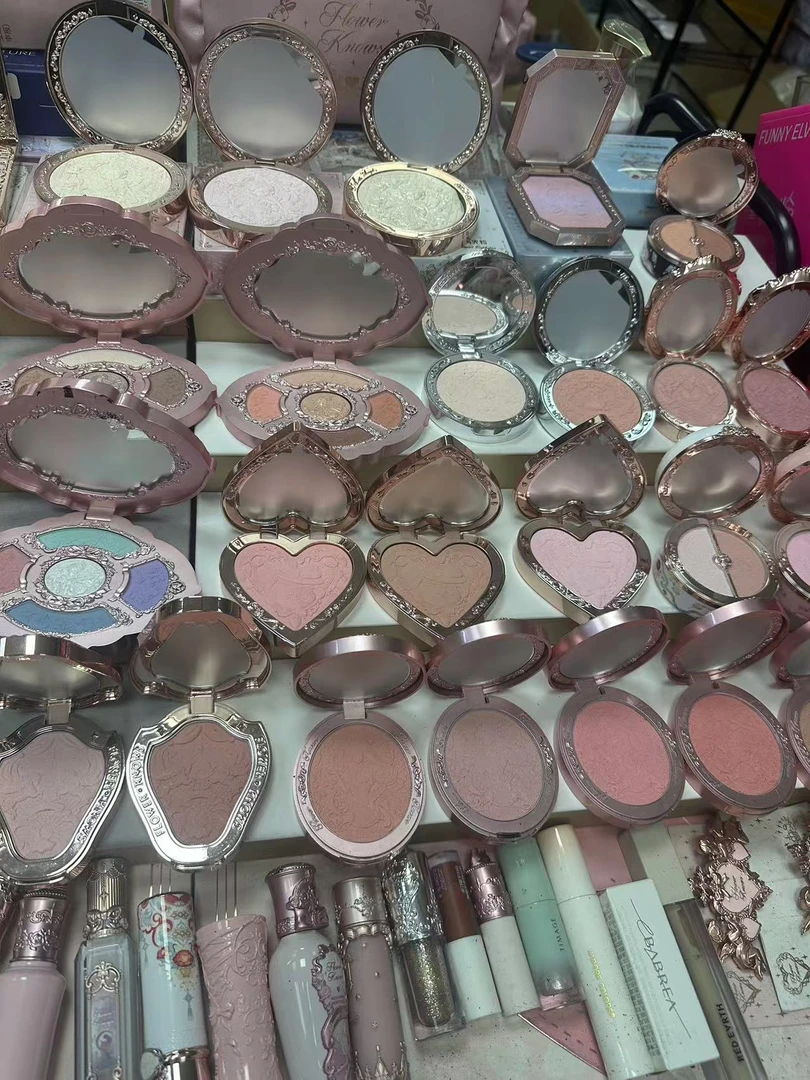 【修容面部使用专属】修容粉饼气垫定妆睫毛膏齐全保证正品