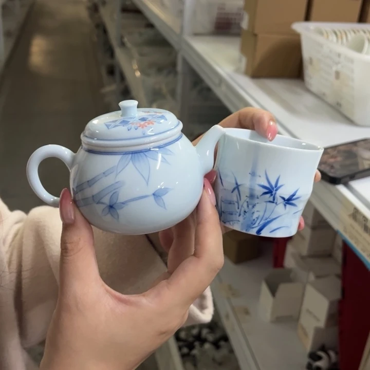 两件套哈哈哈哈哈哈哈