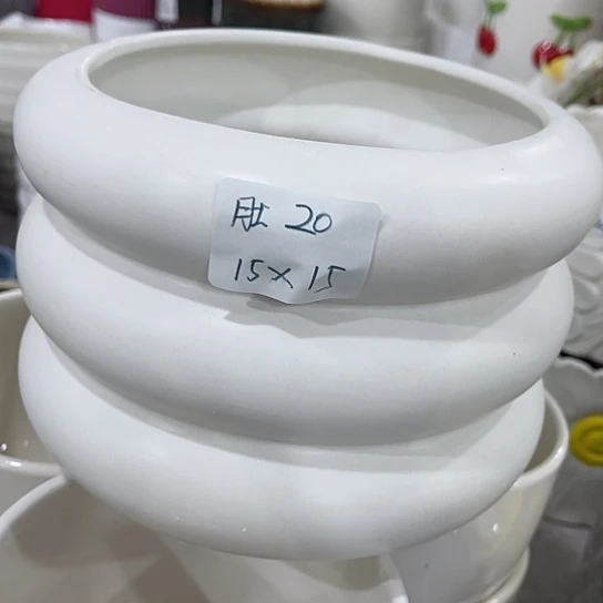 多绿植陶瓷花盆9.9包邮，有孔