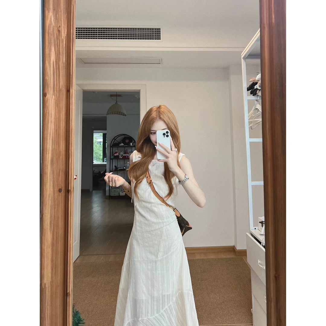 仲夏微光法式高级感杏色无袖背心连衣裙女2025新款裙子6703