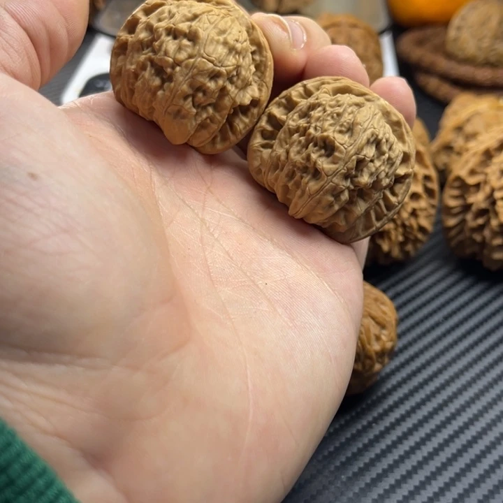 文玩核桃把件39球白（一般 黄