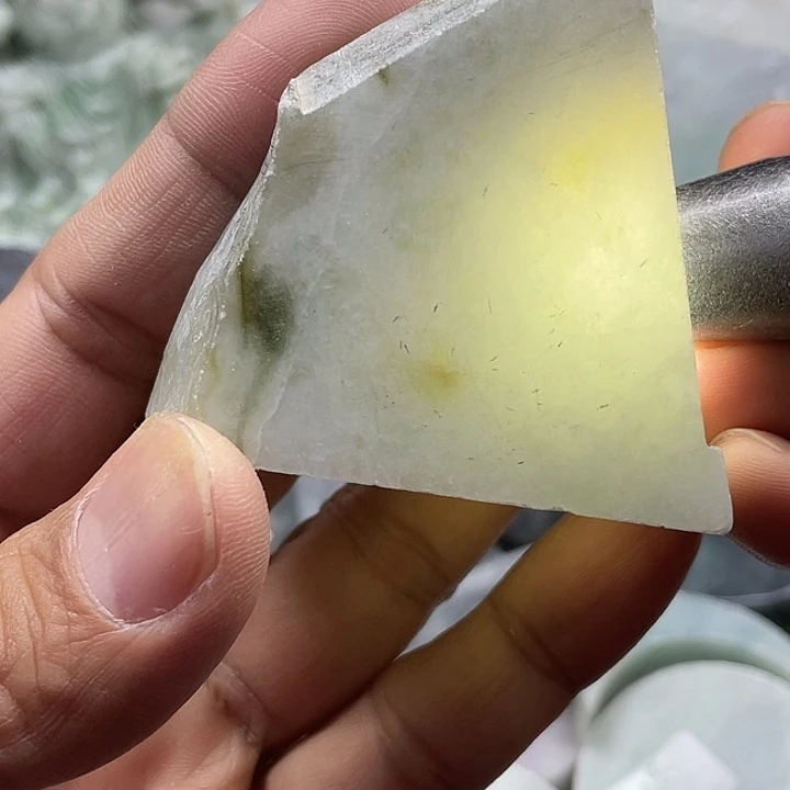 翡翠未镶嵌颈饰85号