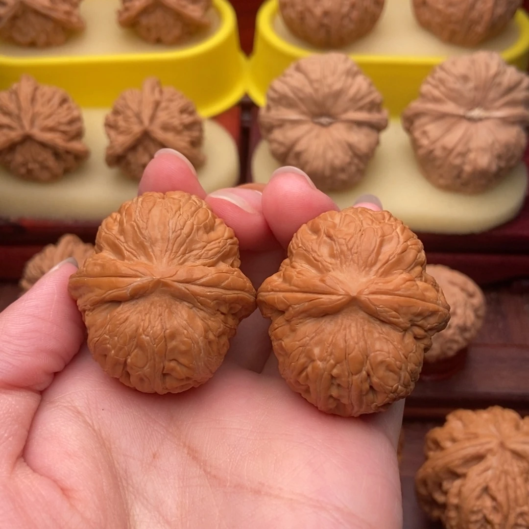 …****把件文玩核桃精品平谷粗筋元宝39