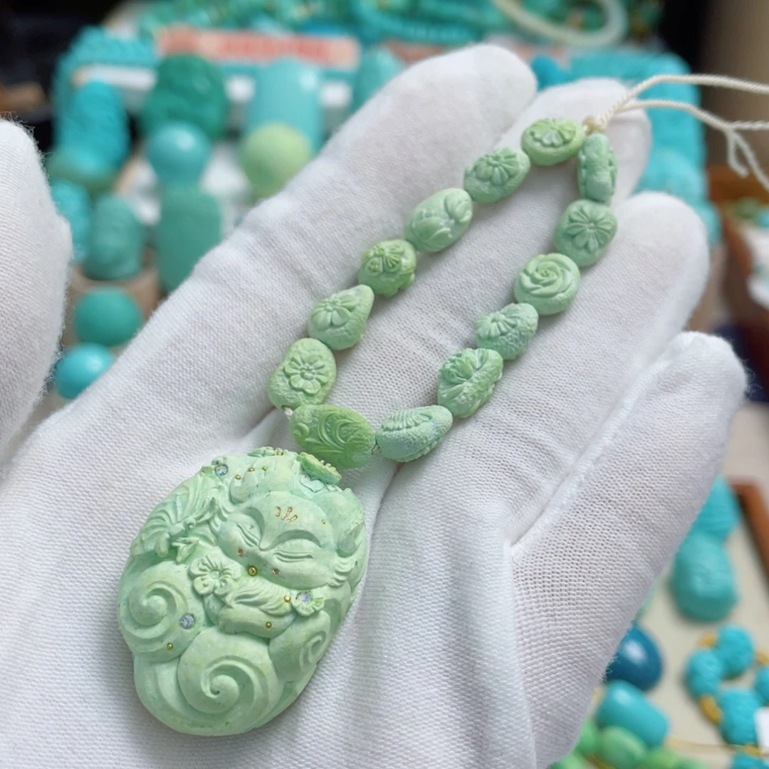 绿松石未镶嵌珠宝奇石