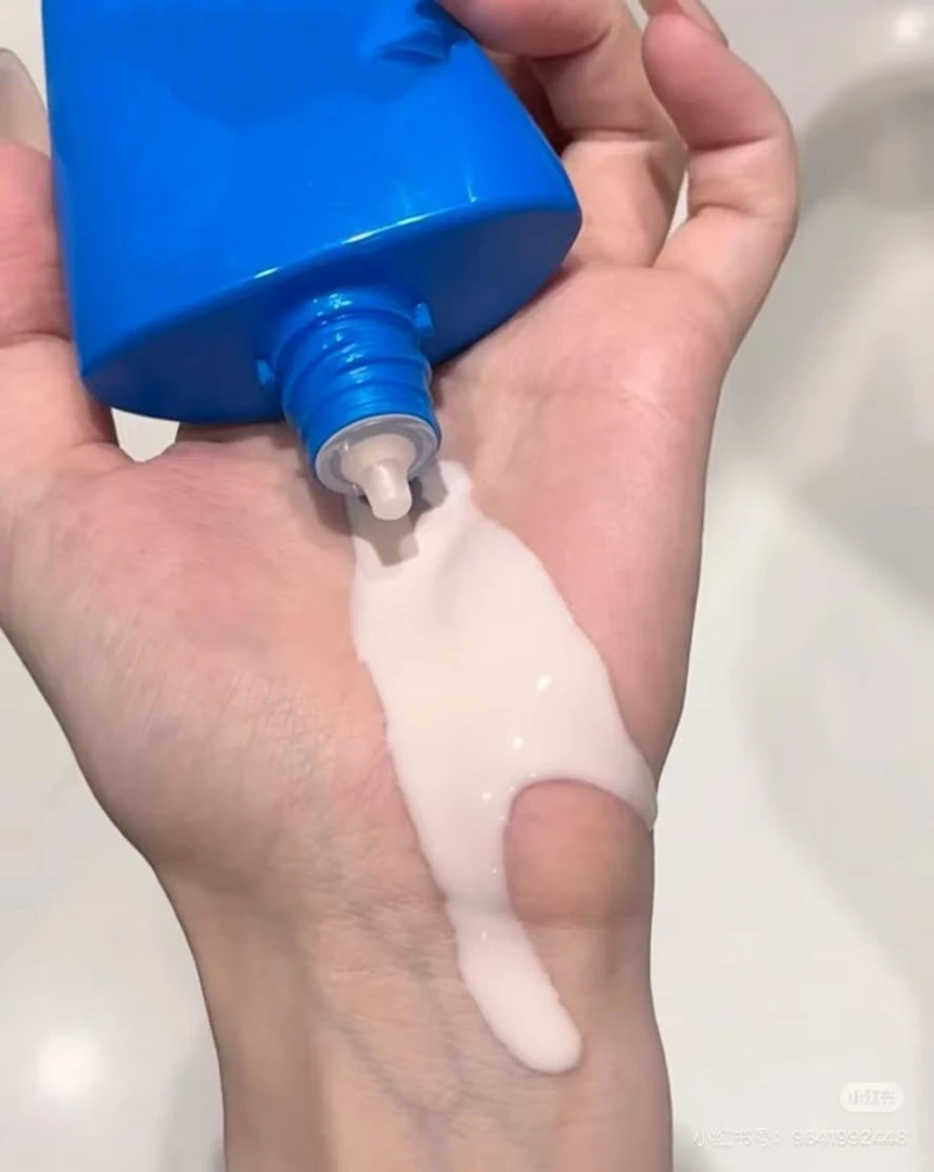 【言言分享小资】蓝色胖子清爽不粘腻高倍防晒正装