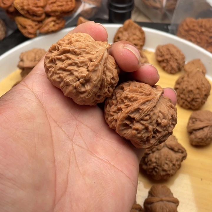 文玩核桃把件用****1文玩核桃手把件