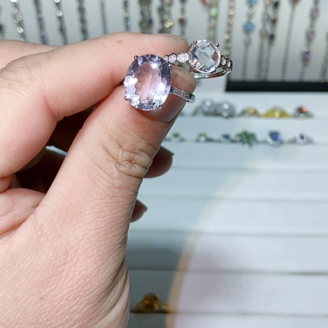 绿水晶戒指银S925镶嵌摩**?