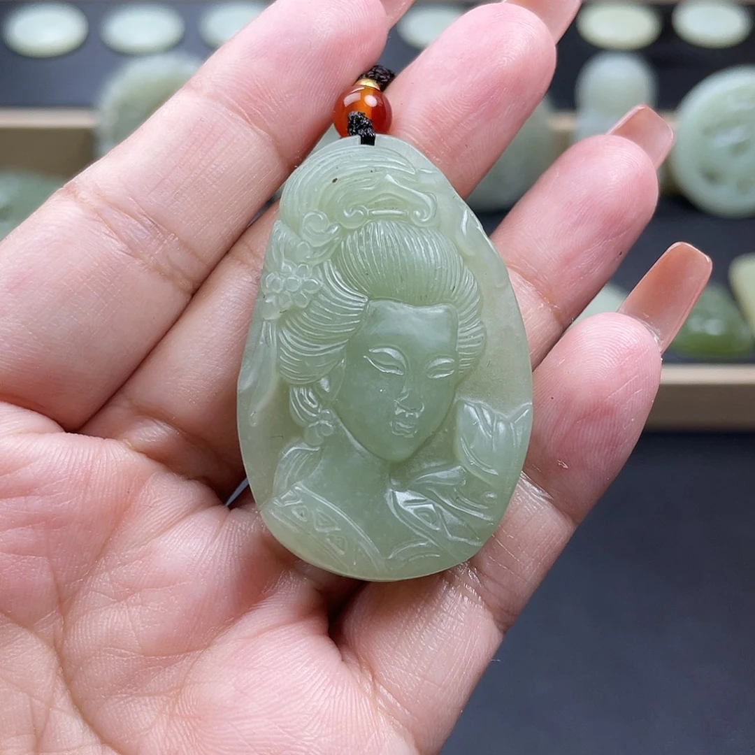 颈饰未镶嵌和田玉