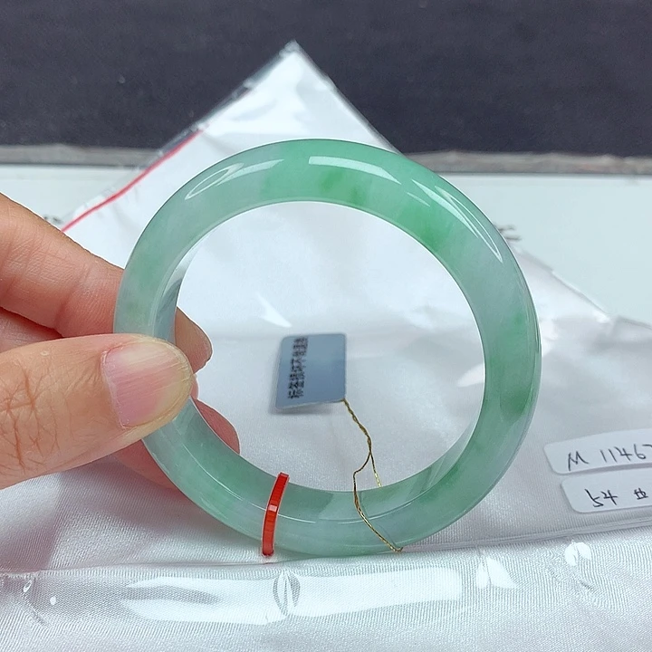 翡翠未镶嵌手镯54圈4679