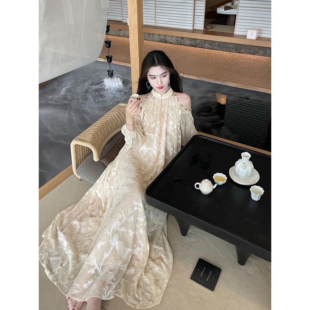 凌茜恣禾【蜜语轻纱】法式温柔露肩立领碎花网纱温柔风氛围感连衣裙