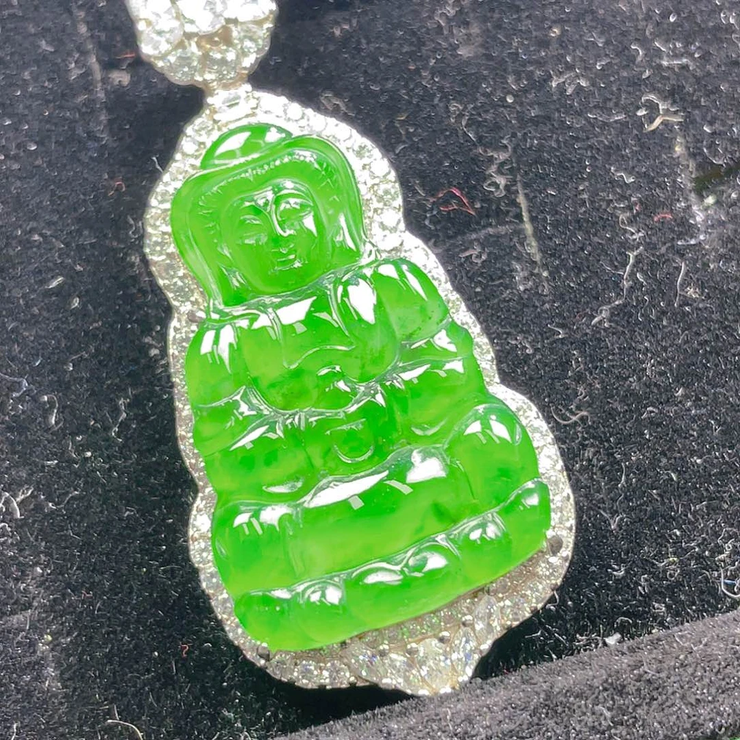 翡翠颈饰未镶嵌20，