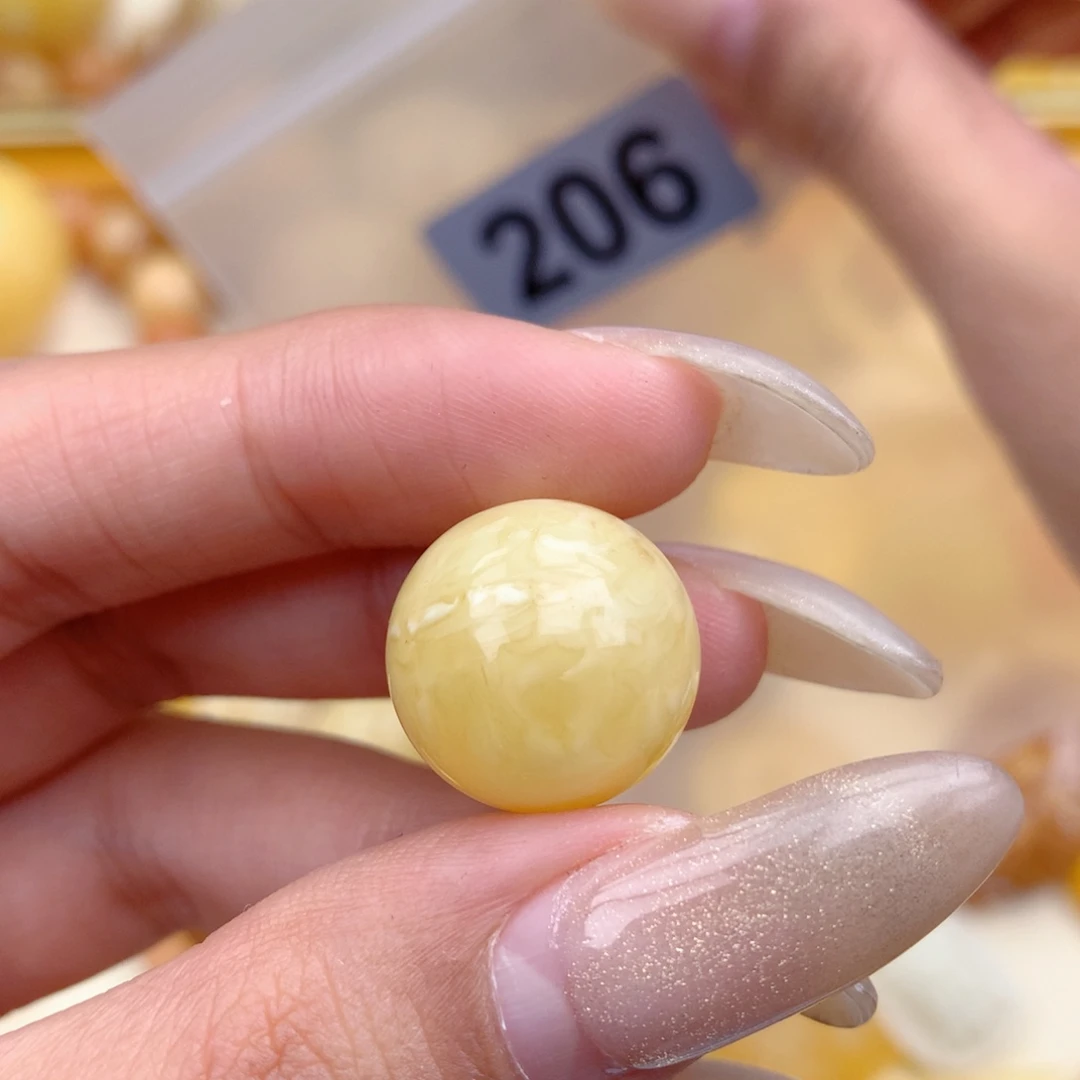 琥珀未镶嵌珠宝奇石17.1