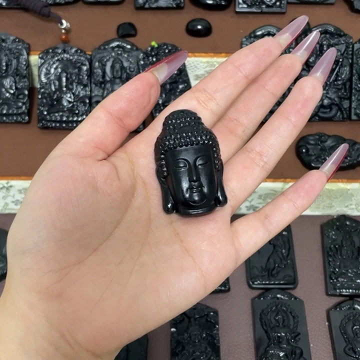 梅***香蛇纹石玉未镶嵌颈饰