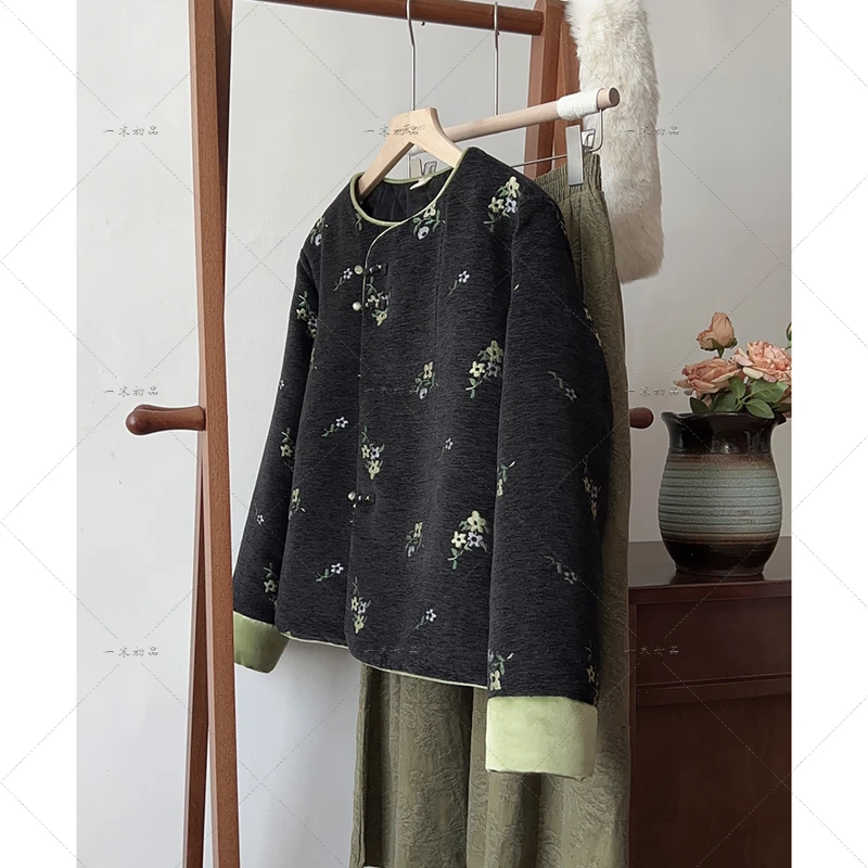 5573《伯雅》原创秋冬新中式复古织花棉服重工压线圆领外套