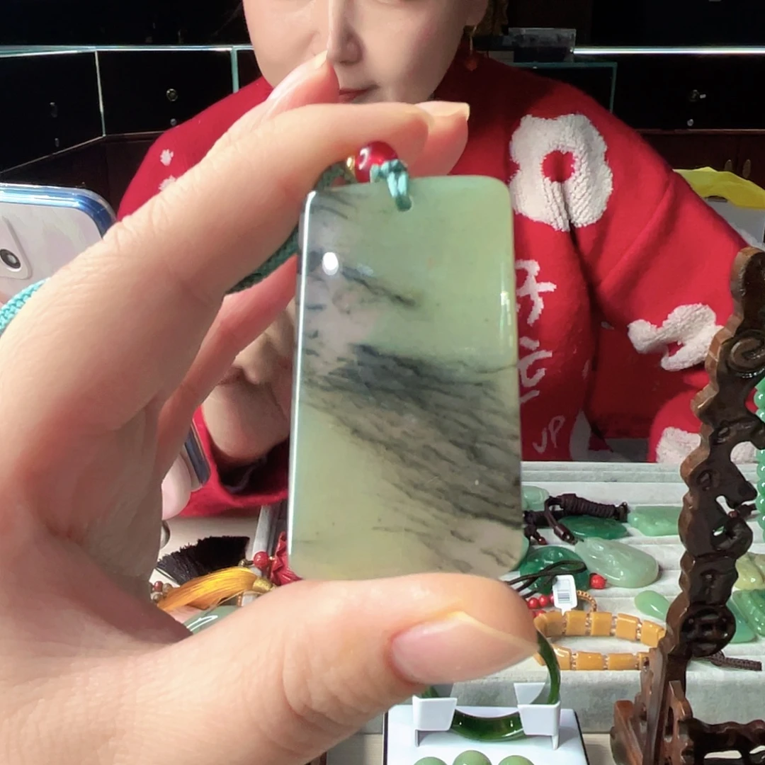 密玉（石英质玉）未镶嵌颈饰