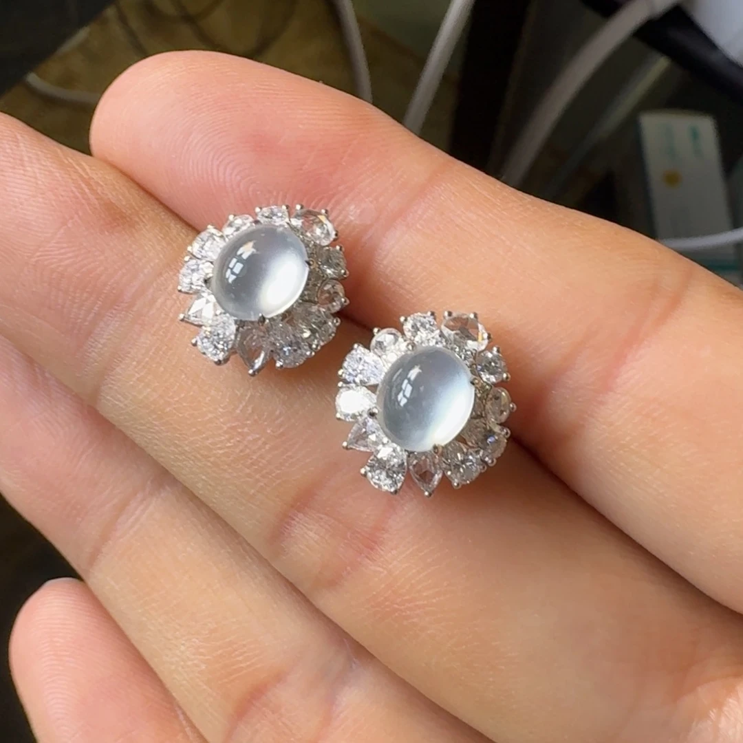 安***i翡翠18K金镶嵌耳钉