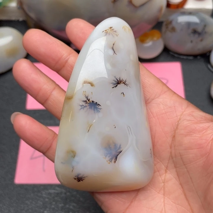 股***基玛瑙/玉髓未镶嵌玉髓马达加斯加玉髓玛瑙