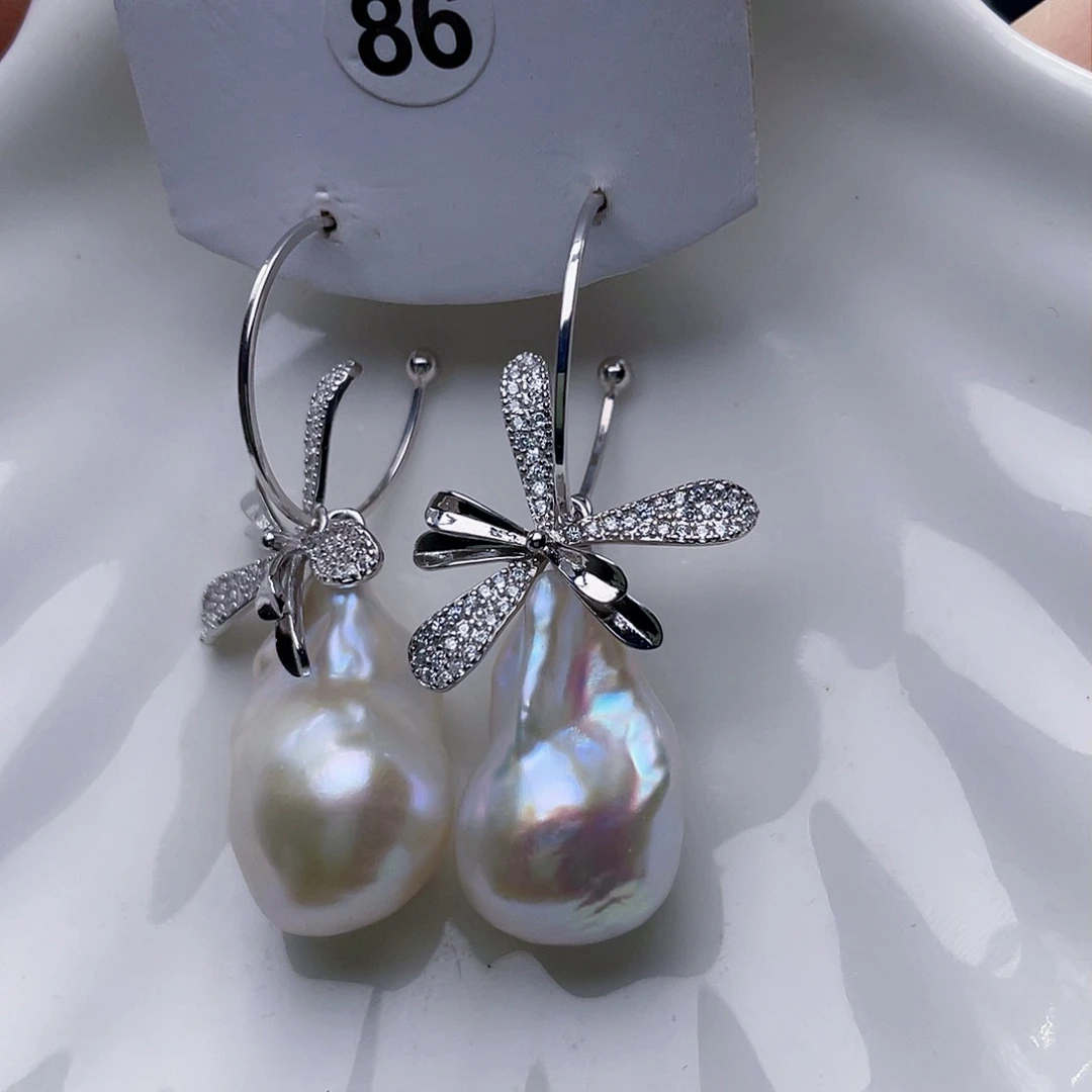 淡水珍珠耳饰未镶嵌朱*哏