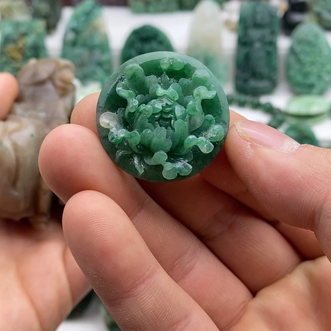 独山玉颈饰未镶嵌芸*