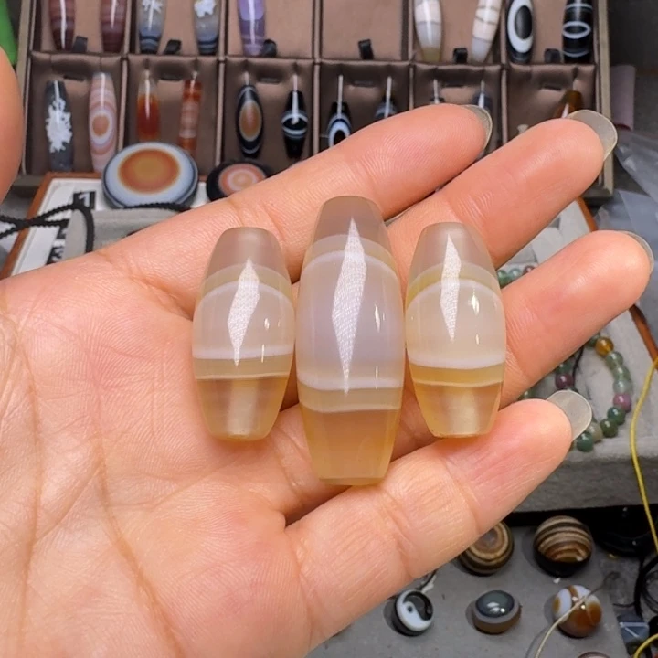 C***r玛瑙/玉髓颈饰未镶嵌