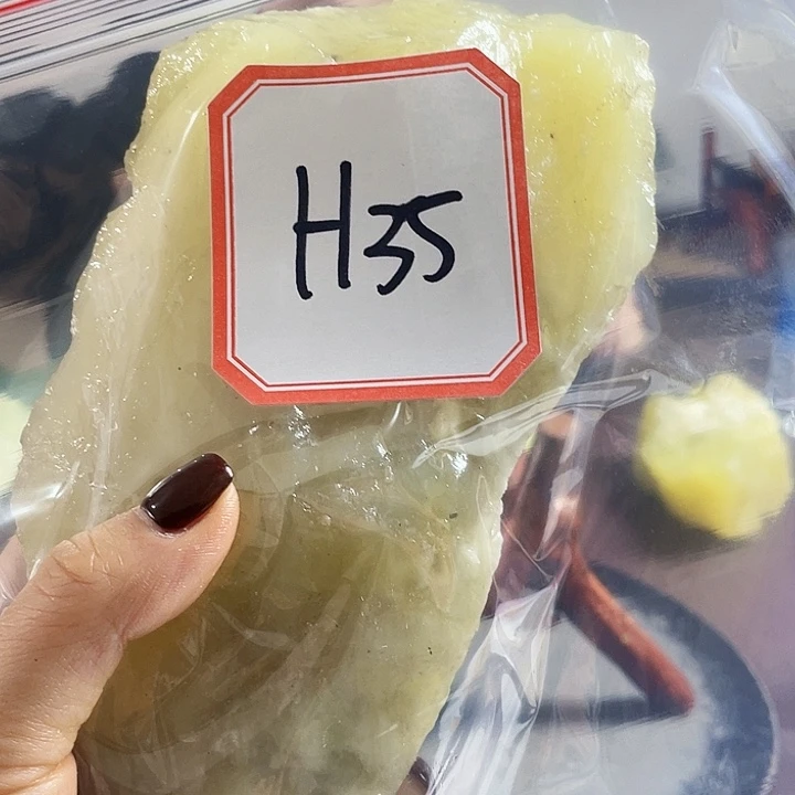 蛇纹石玉未镶嵌纯天然岫玉