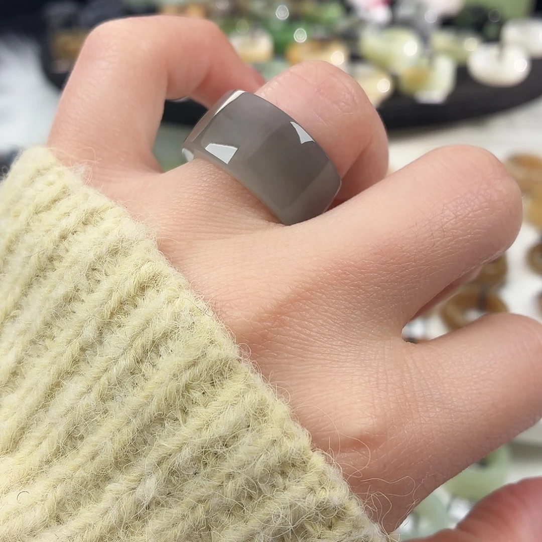 和田玉未镶嵌戒指S44烟灰直切17.3