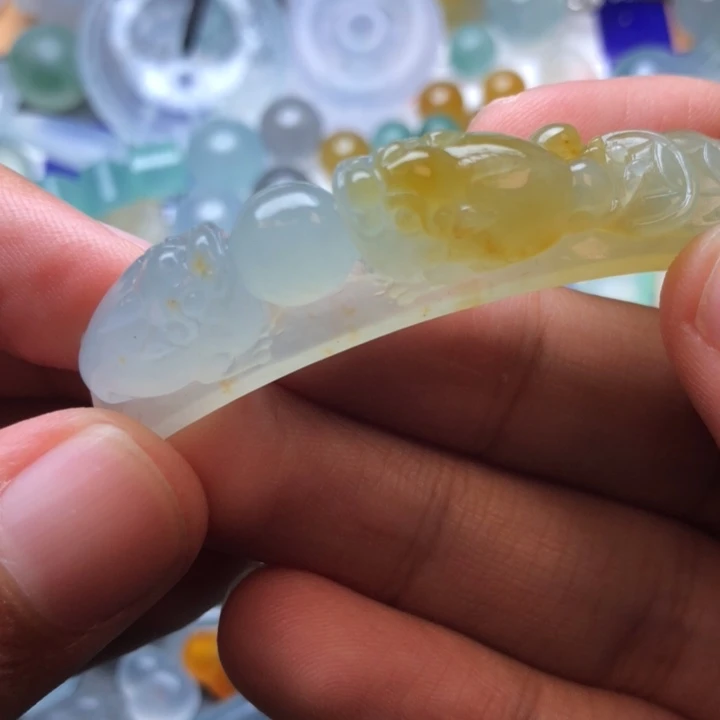未镶嵌定制翡翠挂件