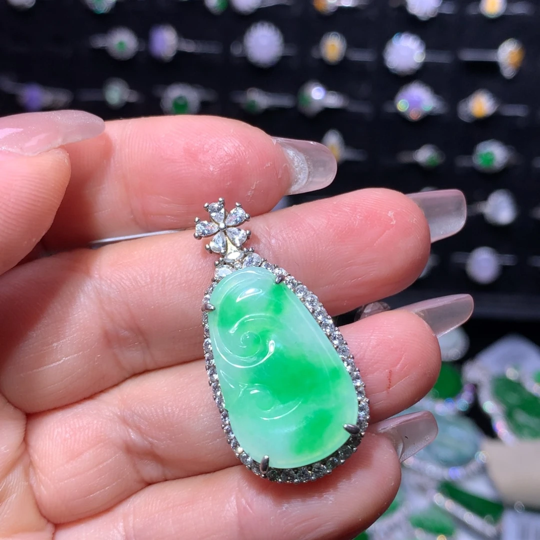 翡翠银S925镶嵌颈饰天然翡翠