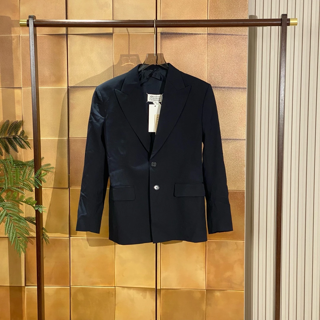 MM6藏青色西服外套/38码/全新原吊/28420