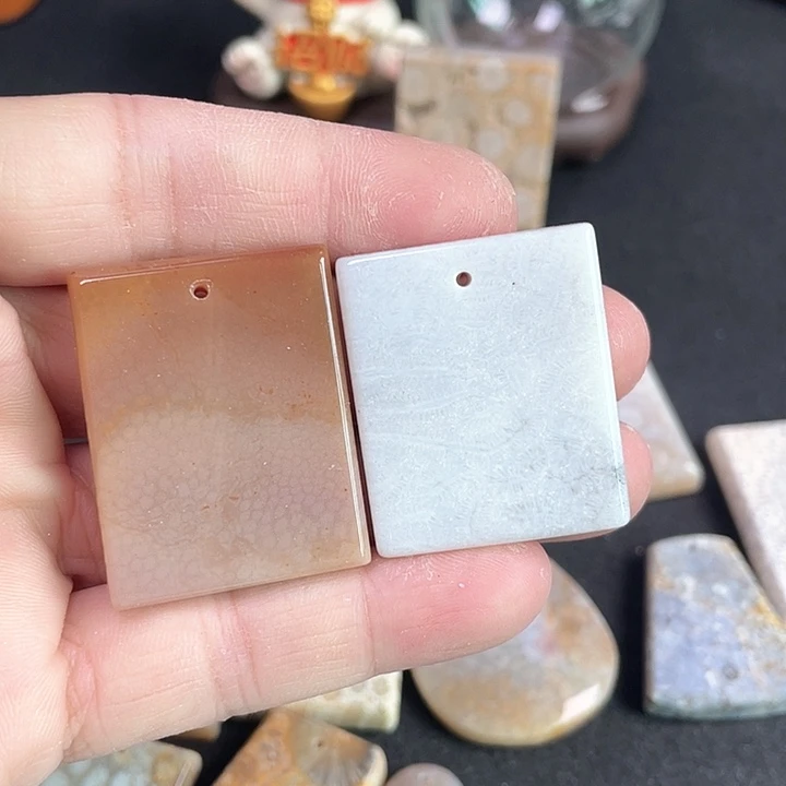 硅化珊瑚（珊瑚玉）吊坠(不含链)合金粉*点