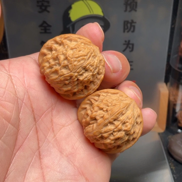 吊坠文玩核桃山地石子磨34全品