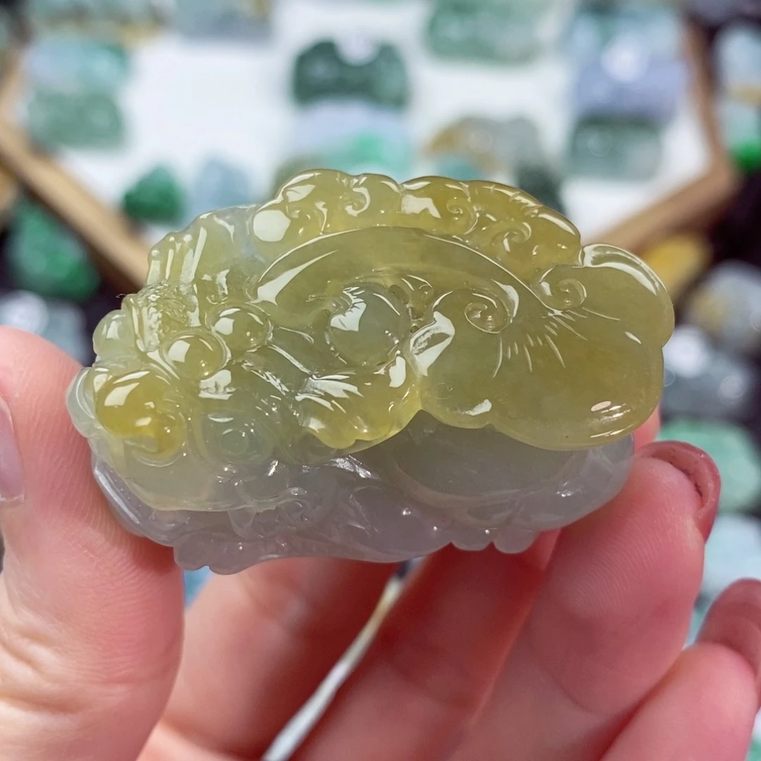 翡翠颈饰未镶嵌天然