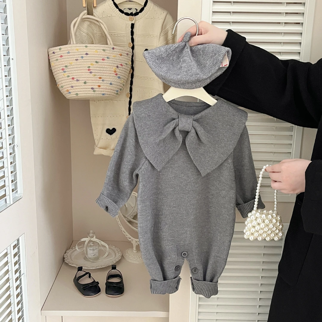 婴儿衣服春秋季针织连体衣洋气女宝宝蝴蝶结毛衣外出服新生哈衣冬