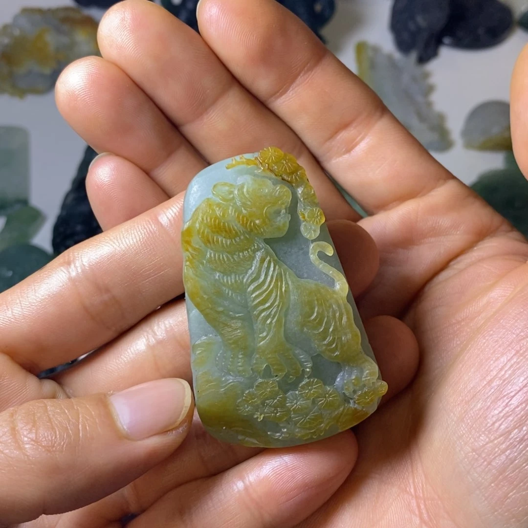 定制翡翠未镶嵌翡翠