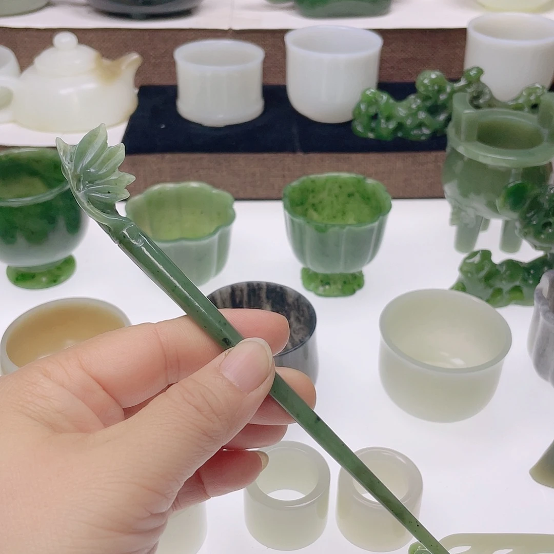 和田玉未镶嵌挂件漏价不议