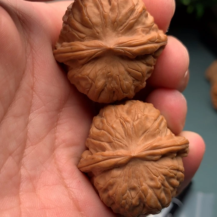 文玩核桃把件大***7石门73
