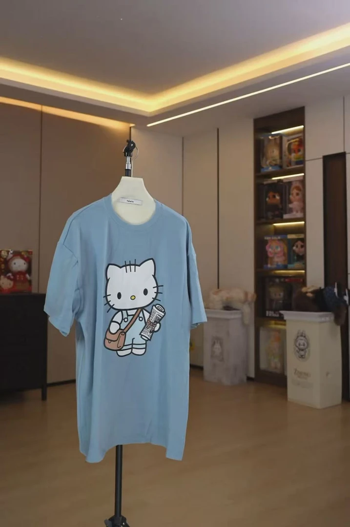 【劉發發】【卖报德绒大猫】L005-新款时尚百搭圆领卡通宽松显瘦秋冬