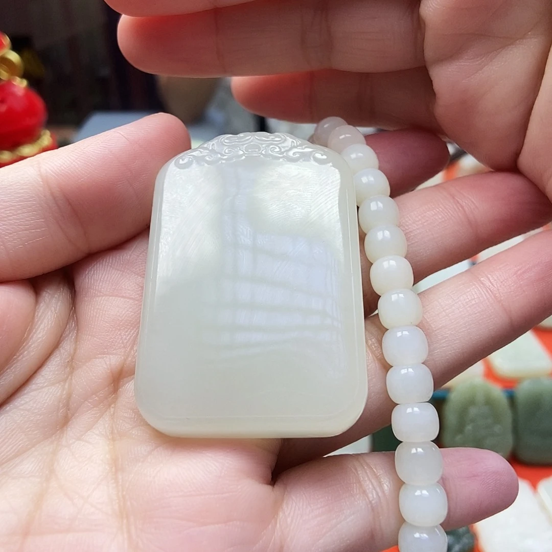 颈饰未镶嵌和田玉可*