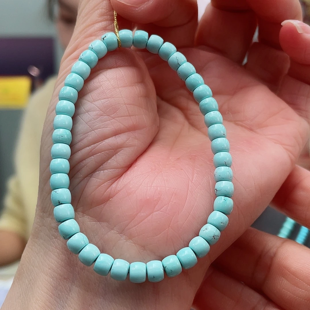 绿松石颈饰未镶嵌