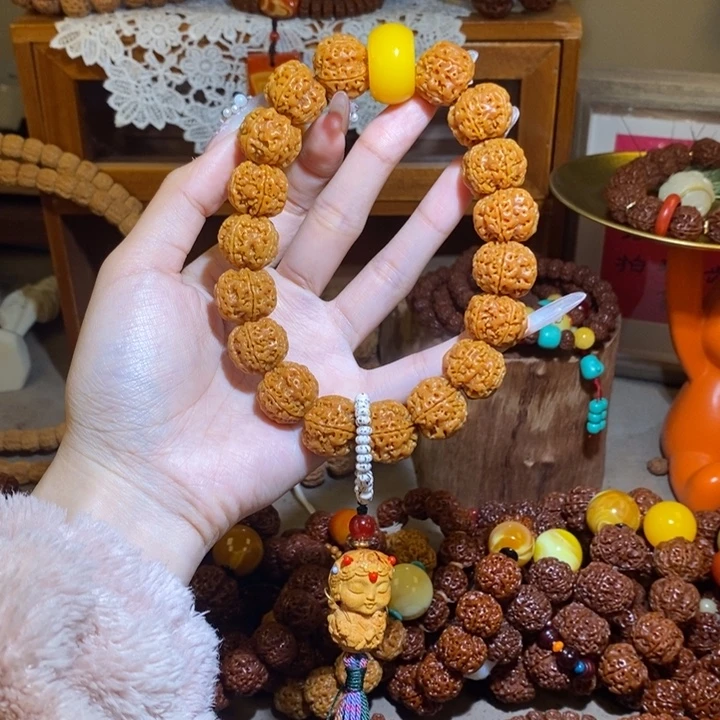 金刚菩提手串195半玉华18颗黄扁度母