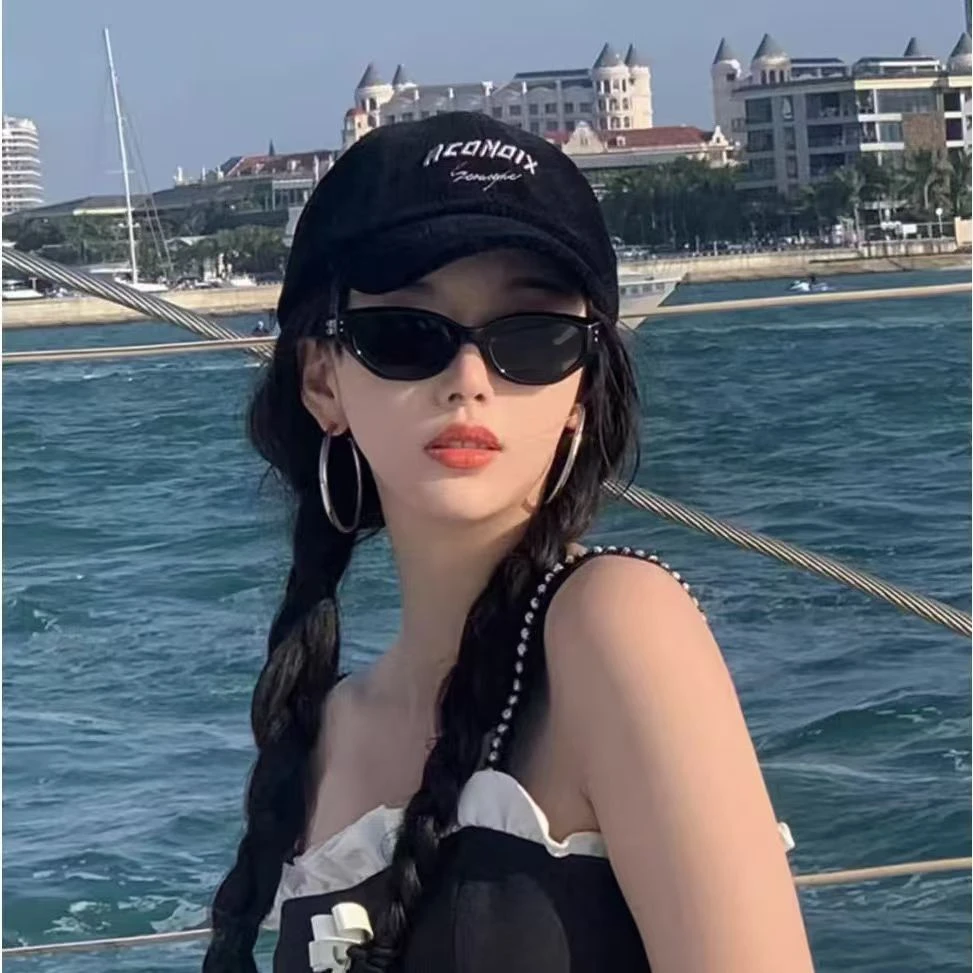 新款墨镜女方圆脸小众窄框高级感防紫外线网红太阳眼镜S