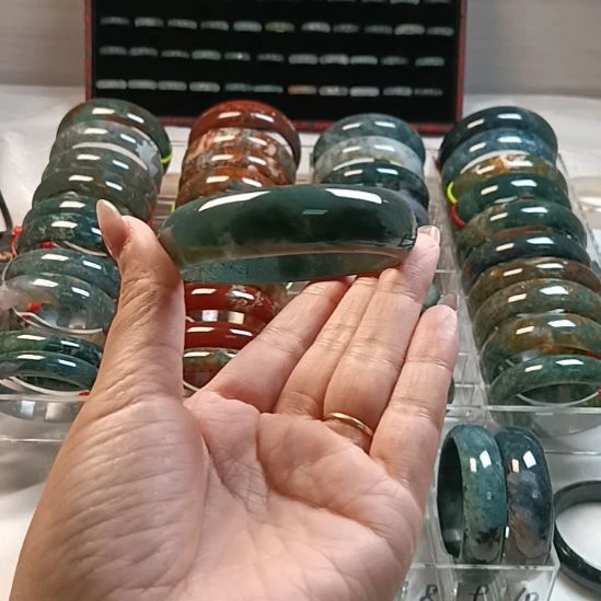 玛瑙/玉髓未镶嵌手镯