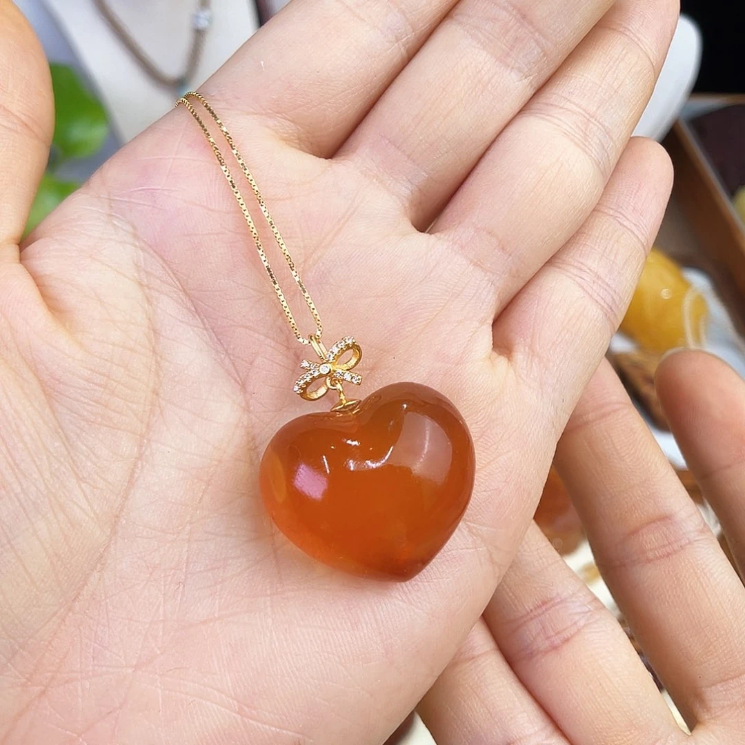 用***6未镶嵌琥珀珠宝奇石