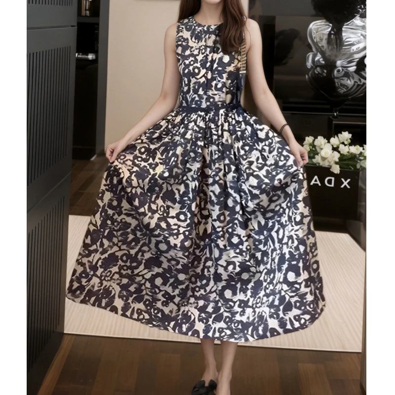 2025夏季新款油画印花手工褶皱收腰无袖连衣裙女修身复古轻奢优雅
