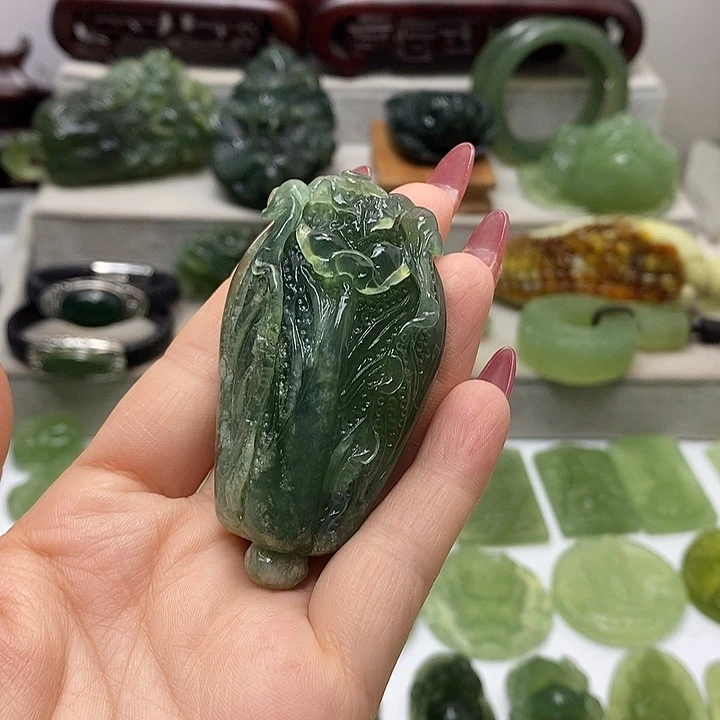 未镶嵌岫玉手把件