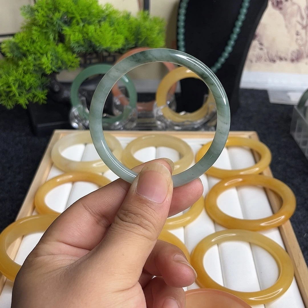 未镶嵌手镯石英质玉2365