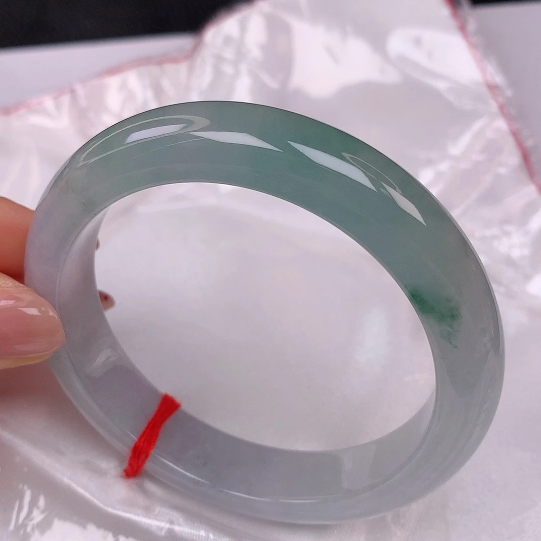 【闪购商品】翡翠手镯未镶嵌冬**首订金1