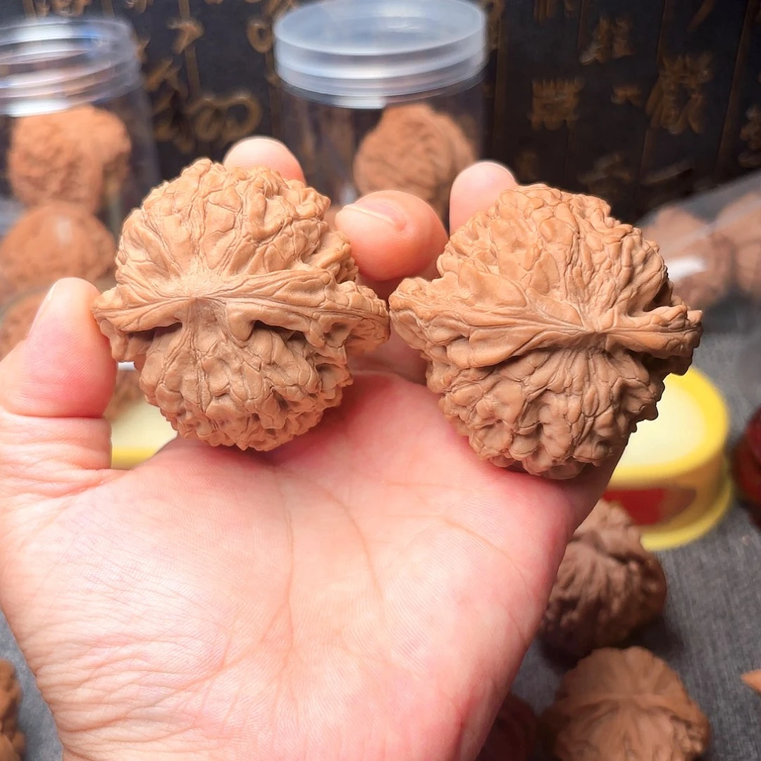 文玩核桃吊坠龙鼎